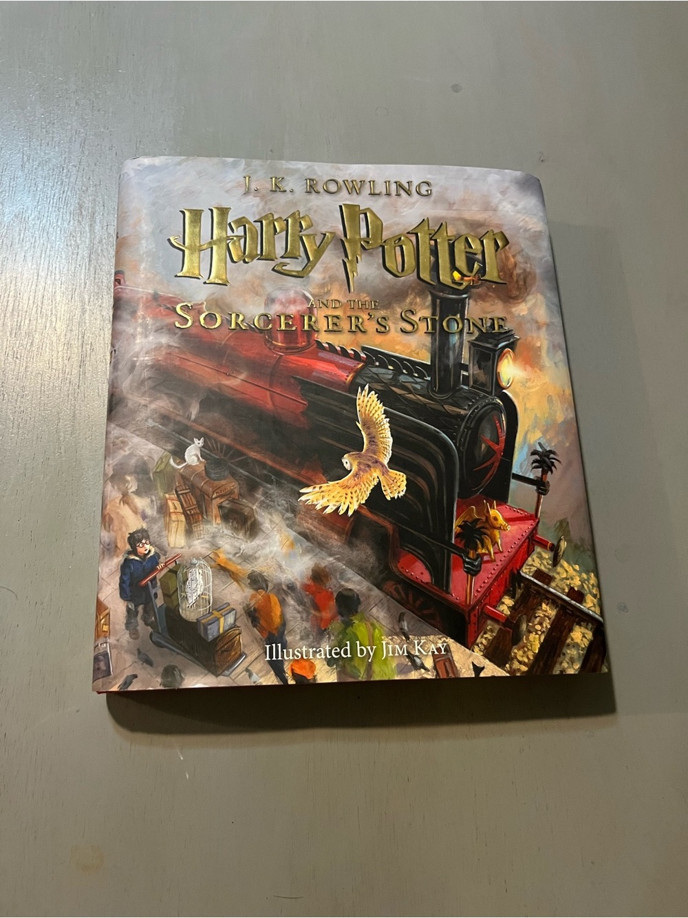 New Harry Potter and a sorcerer Stone illustrated edition hardcover, full color